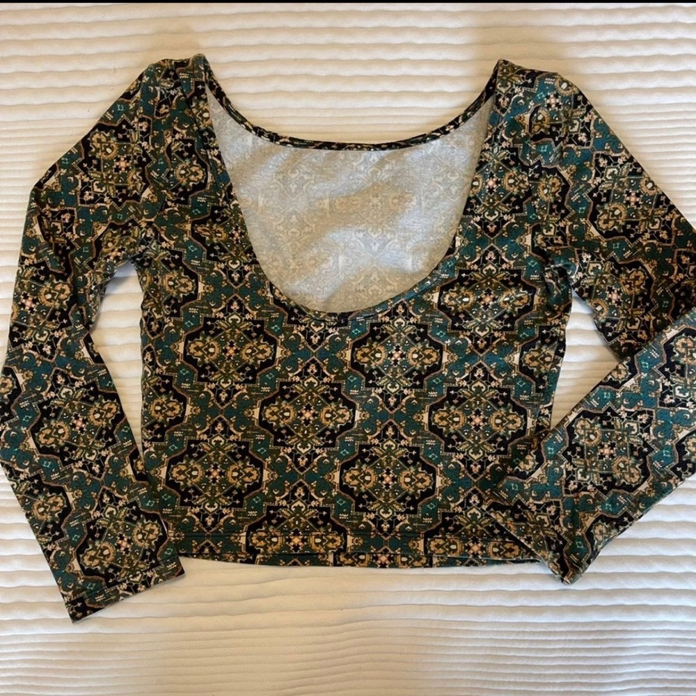Forever 21 crop top scoop back S/XS